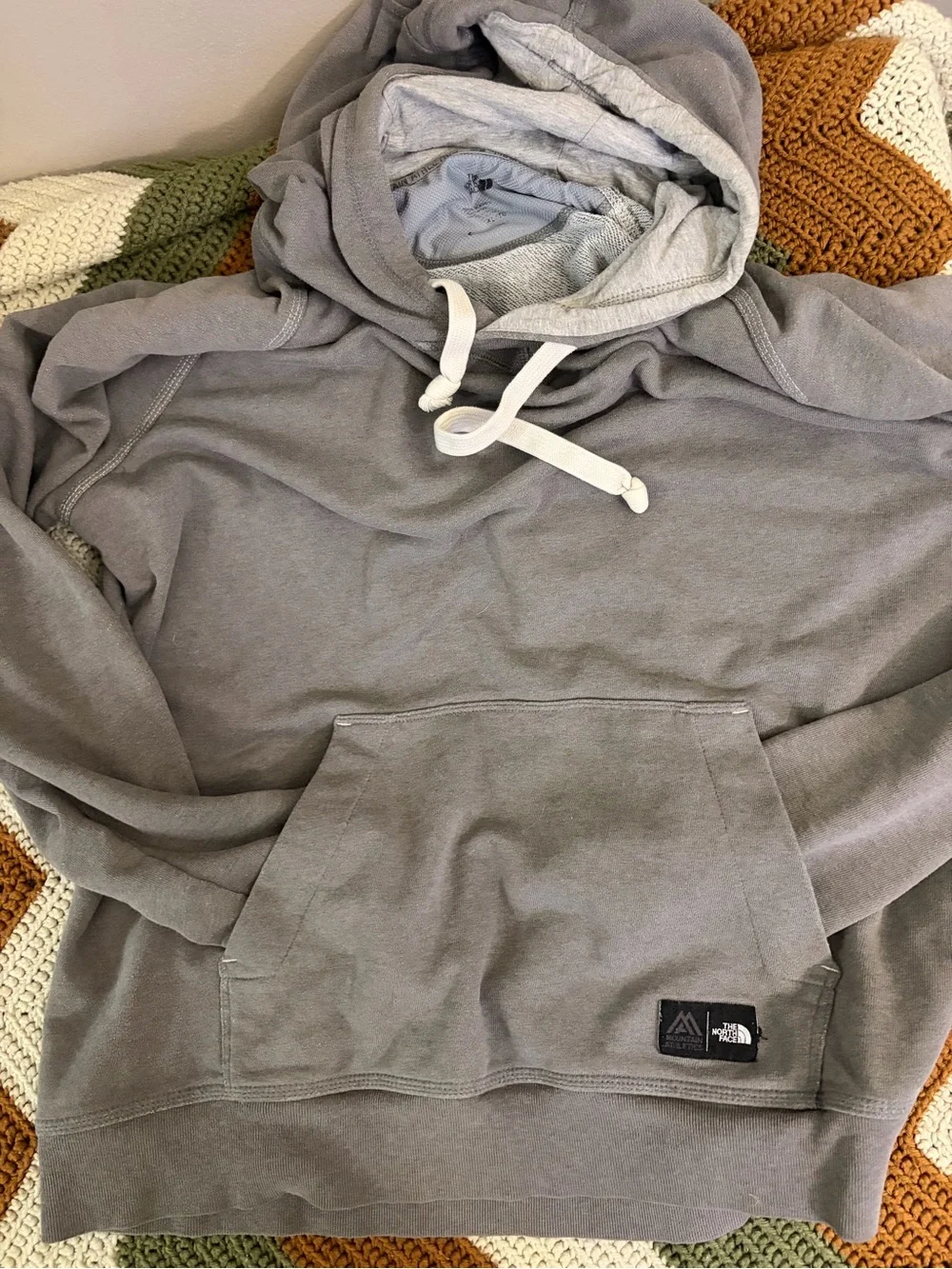 The North Face Men's Light Gray Pullover Hoodie
